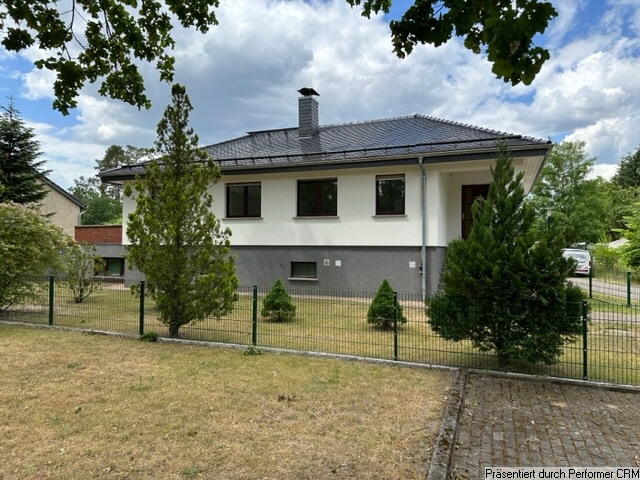 Straßenansicht