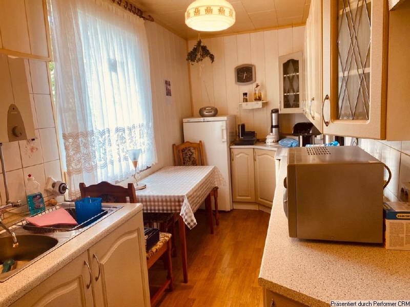 Küche mit Sitzplatz