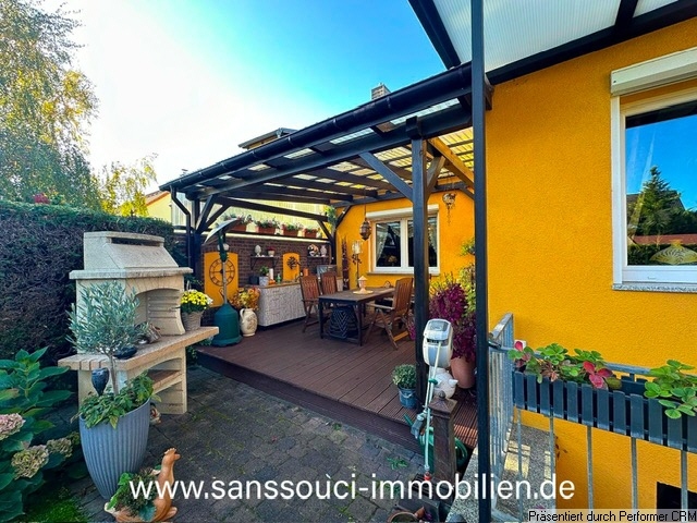 überdachte Terrasse