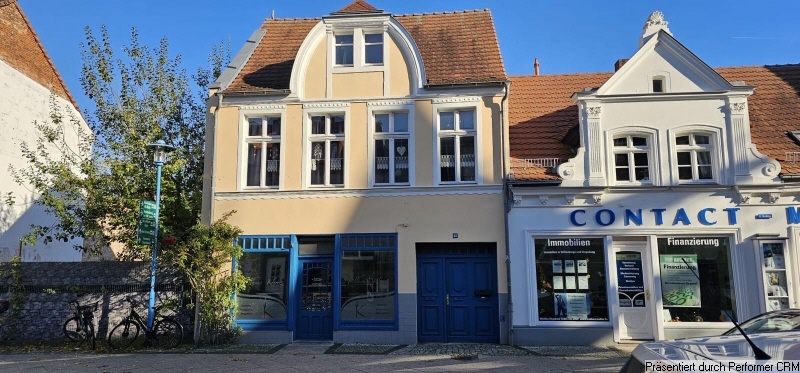 Straßenansicht
