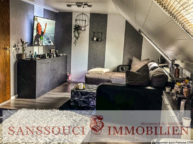 Wohnzimmer im DG