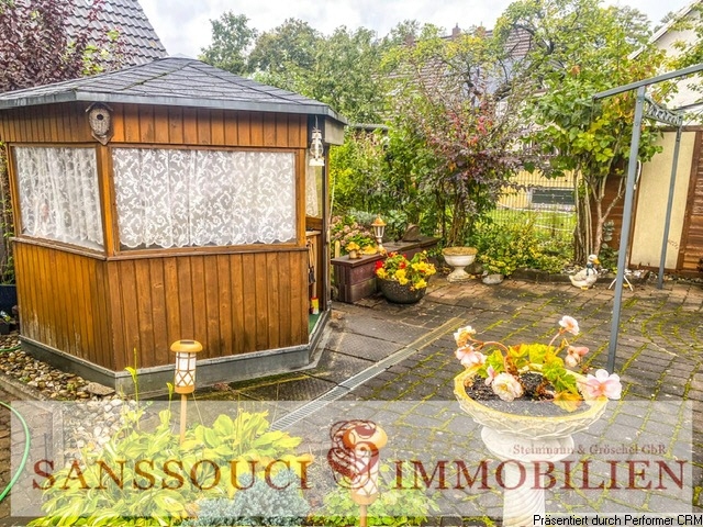 überdachter Sitzplatz