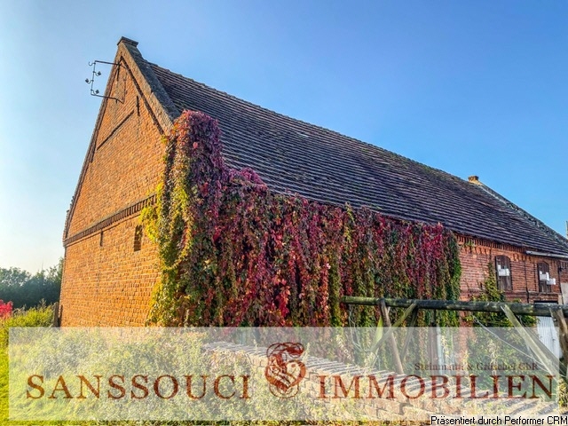 großzügige Scheune