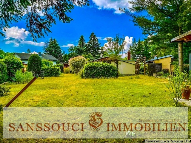 Blick über das Grundstück