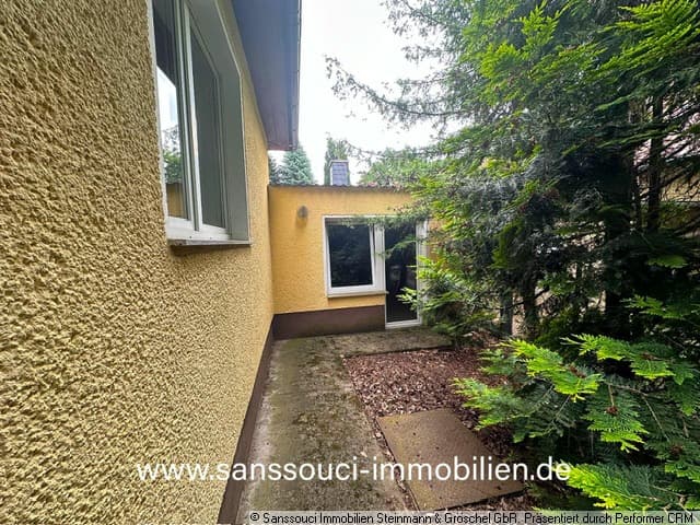Zugang zum Gästezimmer
