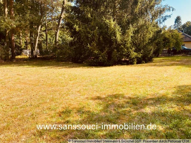 weitläufiges Grundstück