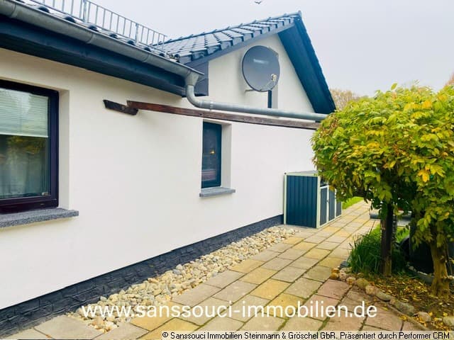 Giebelblick zum Hauseingang