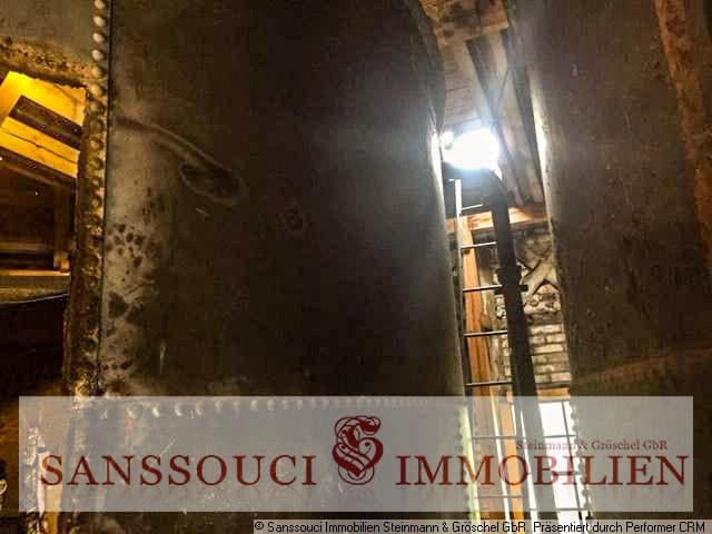 Wassertank im Dachgeschoss